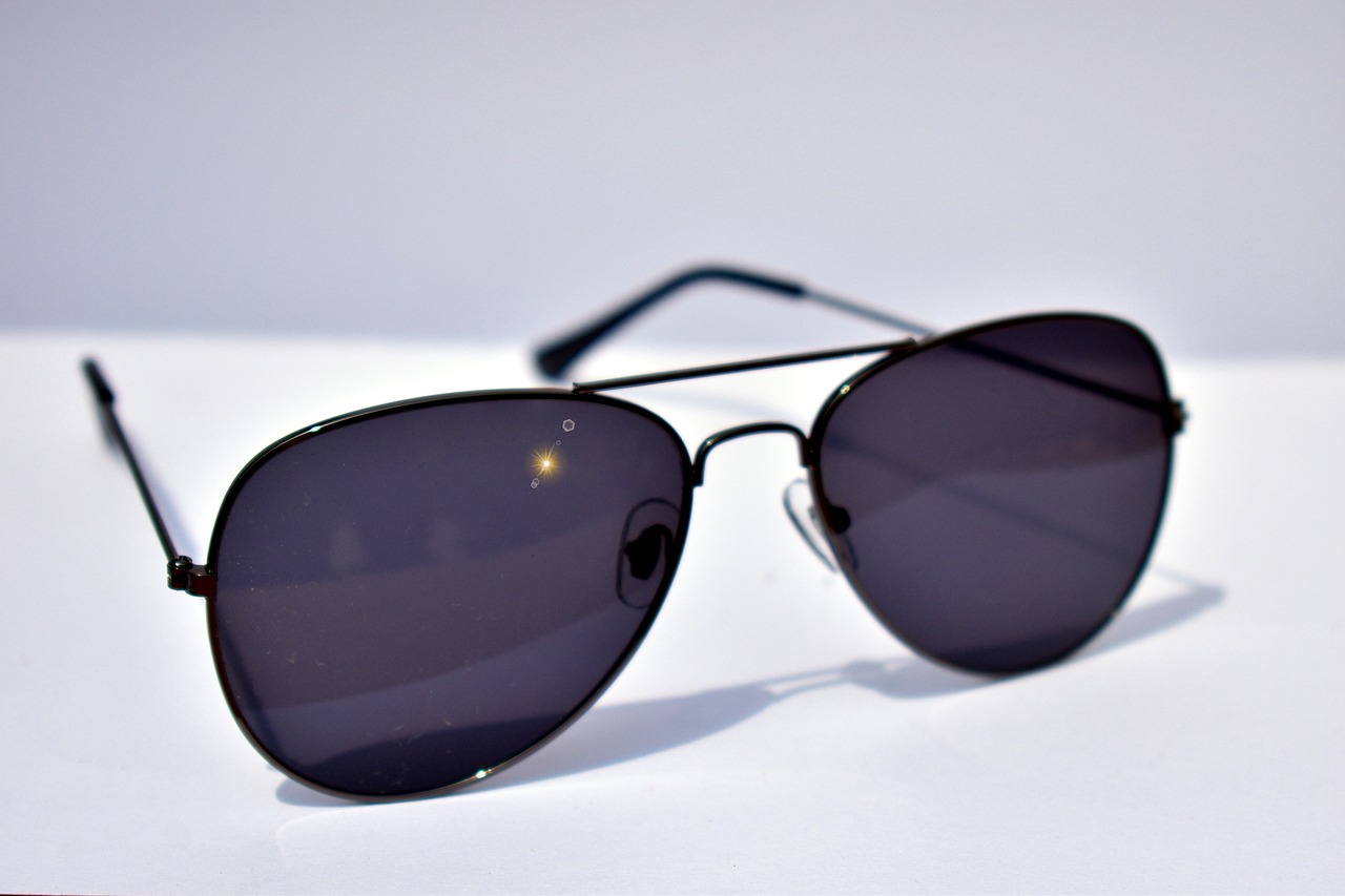 Classic Aviator Sunglasses – Timeless & Stylish