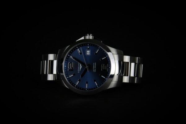 Longines Conquest Classic Automatic Watch - Blue Dial & Stainless Steel Elegance