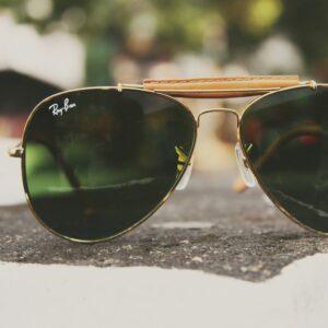 Ray-Ban Aviator Sunglasses - Classic Style with Leather Brow Bar
